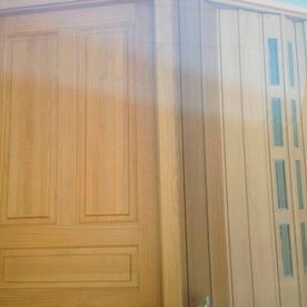paleta Trastornado Alcanzar Puertas de madera en Tomares